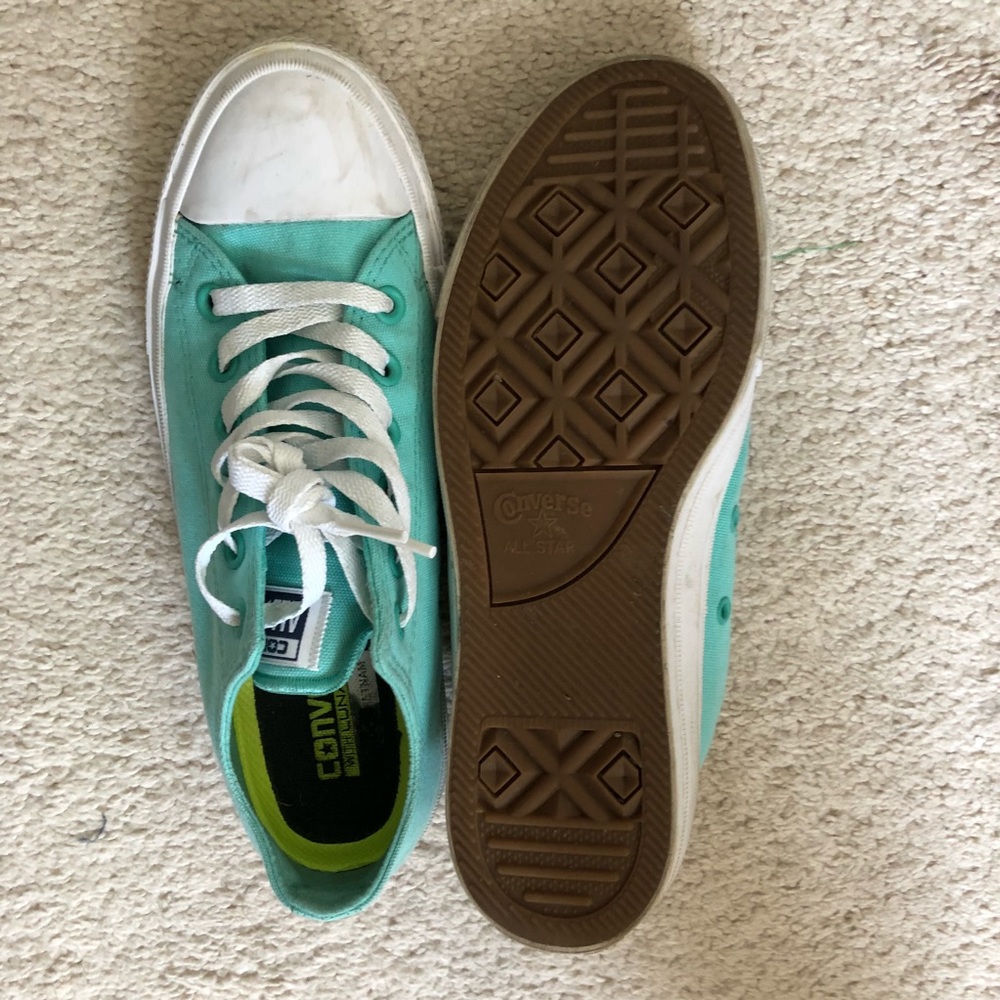 Converse - Picture 2 of 4